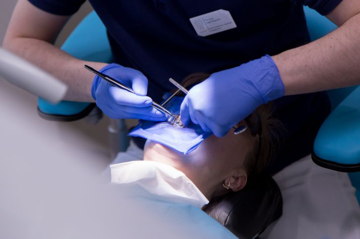 Неинвазивный метод лечения зубов
