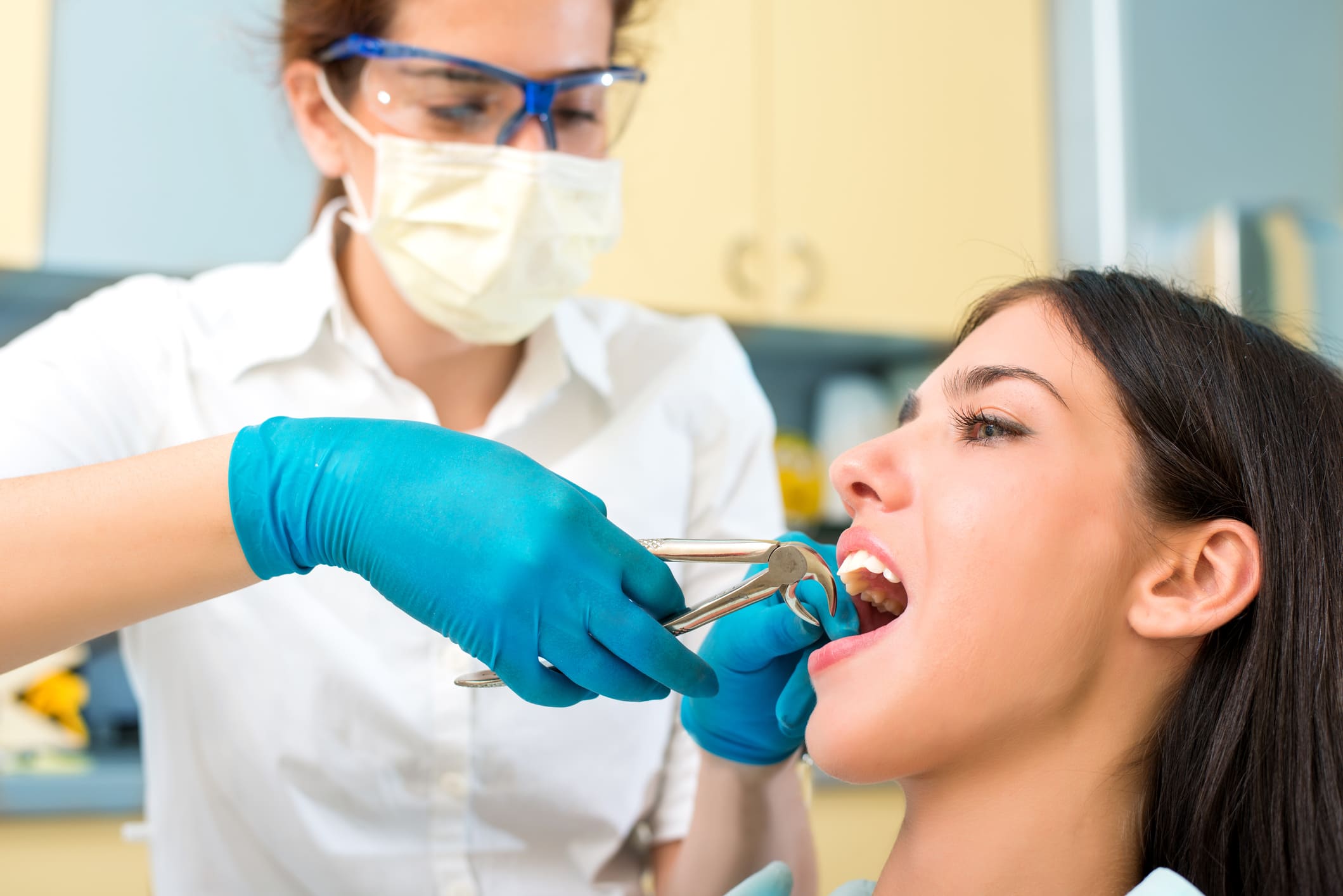 Этапы удаления зуба